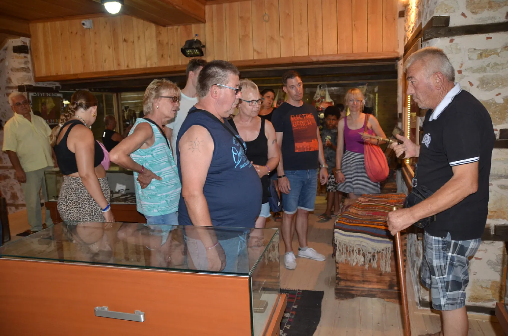 800 yıllık mahalle Avrupalı turistlerin uğrak noktası oldu