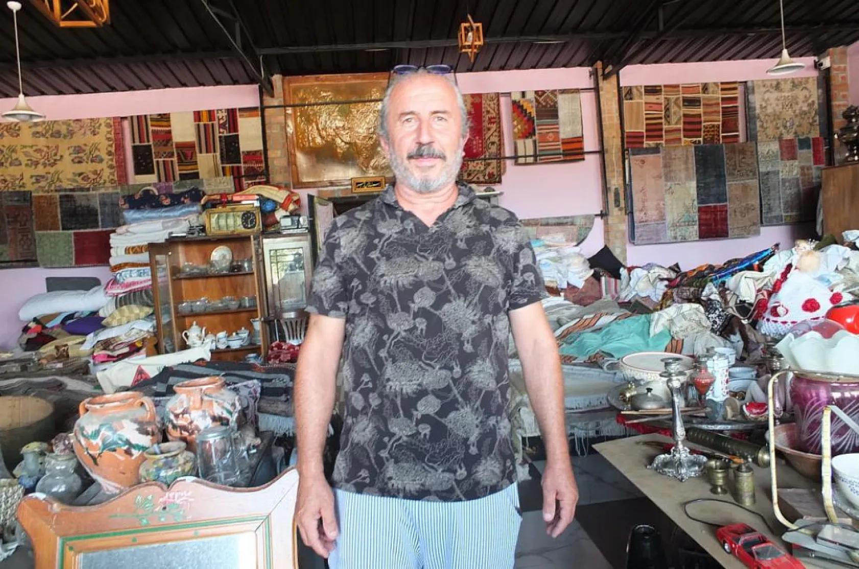 Fethiye'ye oğlak satmak için gitti antikacı oldu