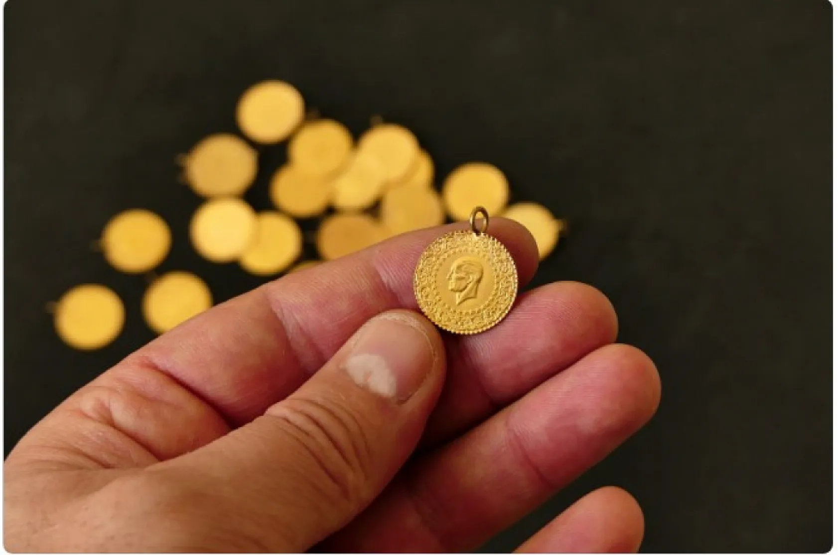 Altın Fiyatları Yerinde Durmuyor, Yükselişe Tam Gaz Devam