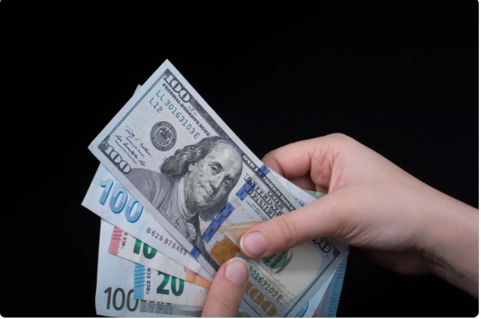 8 Nisan 2024 güncel döviz kuru Dolar ve Euro kuru kaç TL?