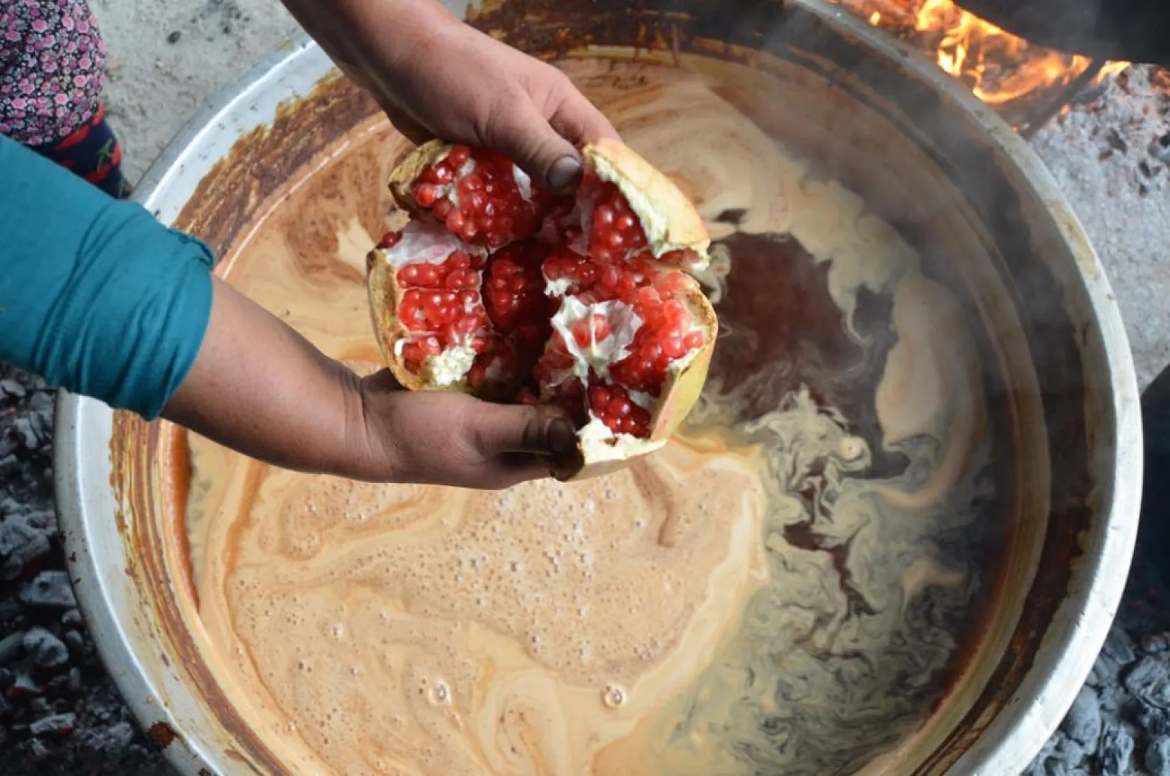 Narlar geleneksel yöntemle ekşiye dönüşüyor