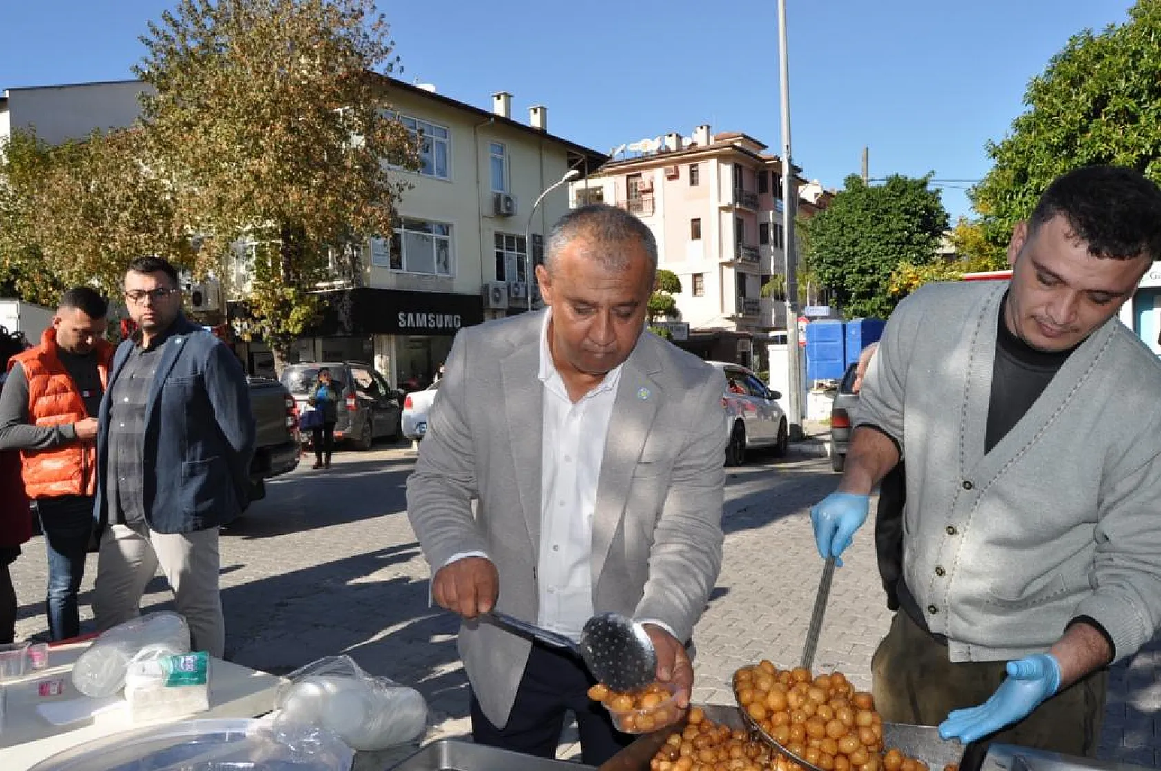 Şehitlerimizin Hayrına Lokma İkramında Bulundular