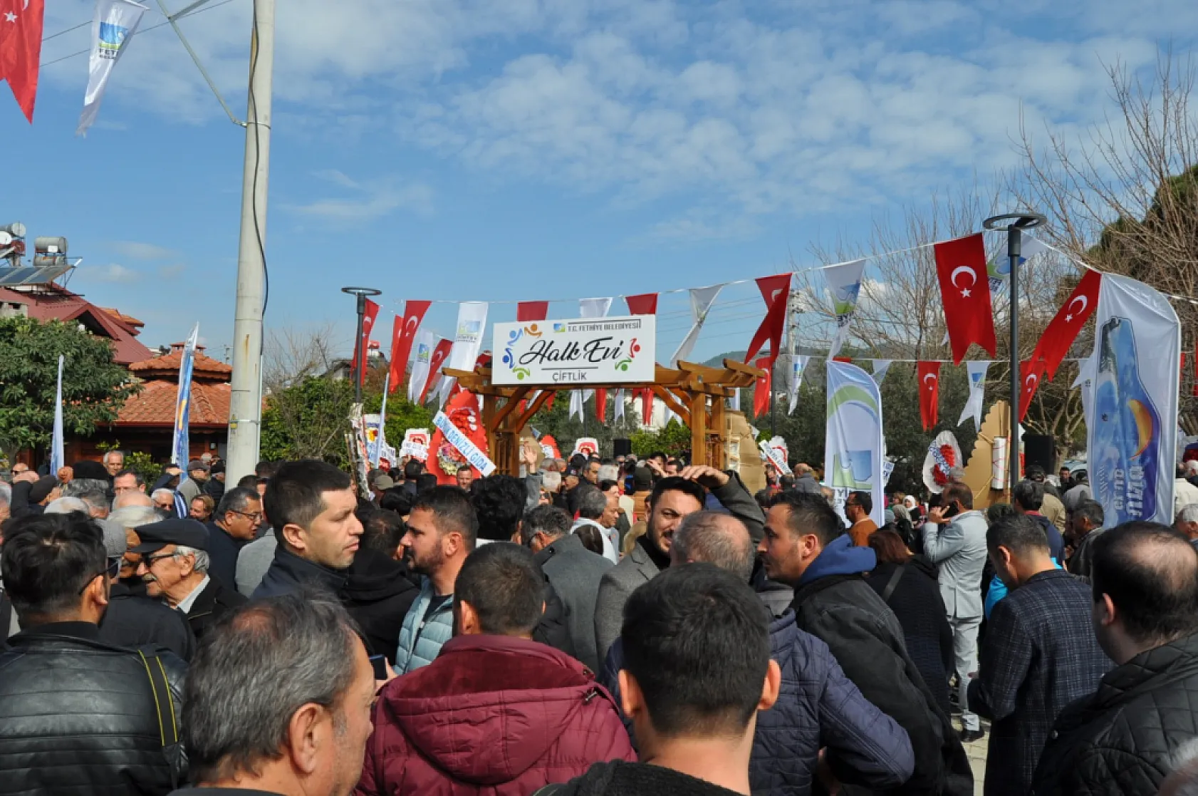 Çiftlik Halk Evi Törenle Açıldı 