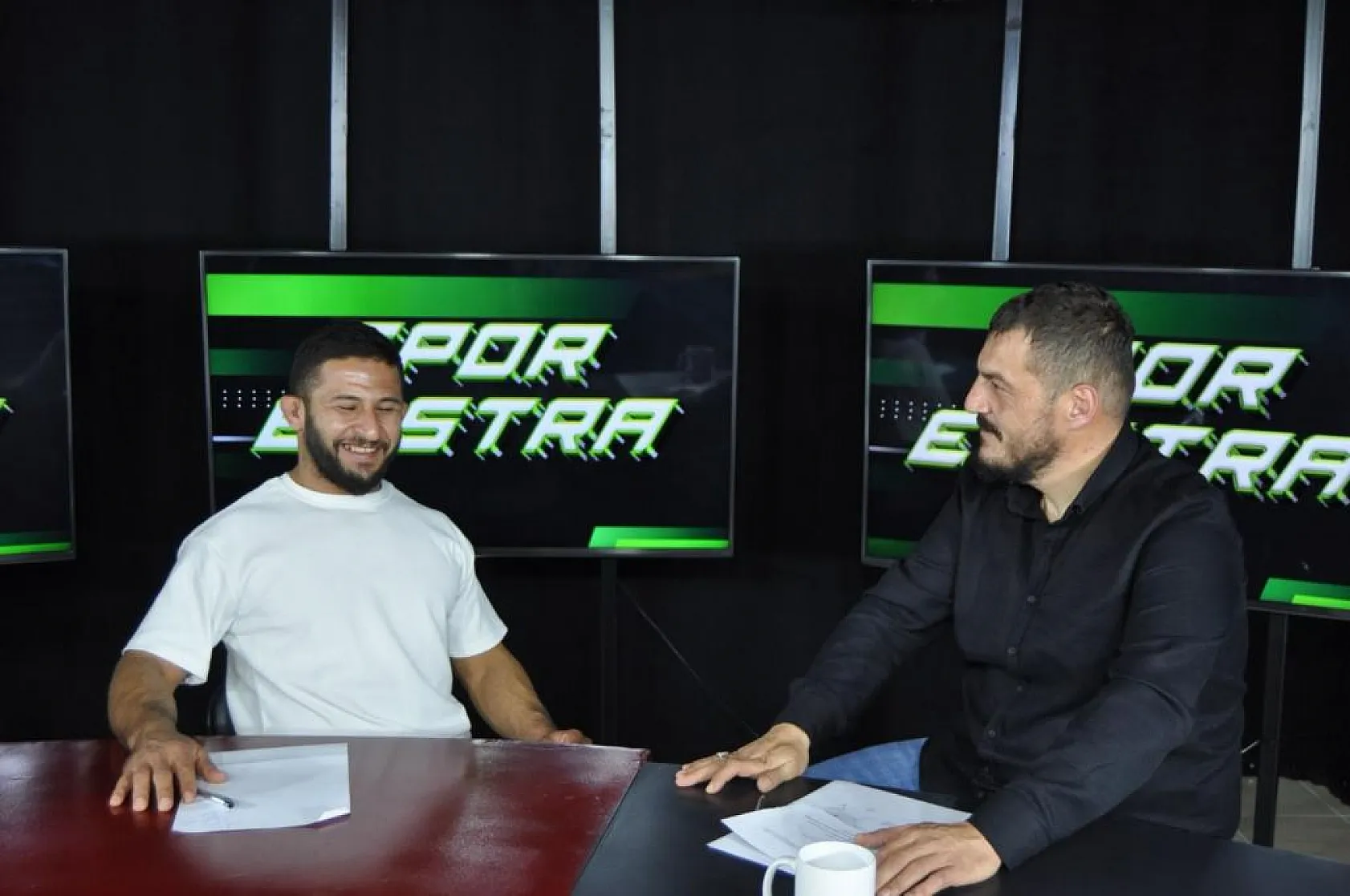 Canlı yayında pehlivana meydan okudu