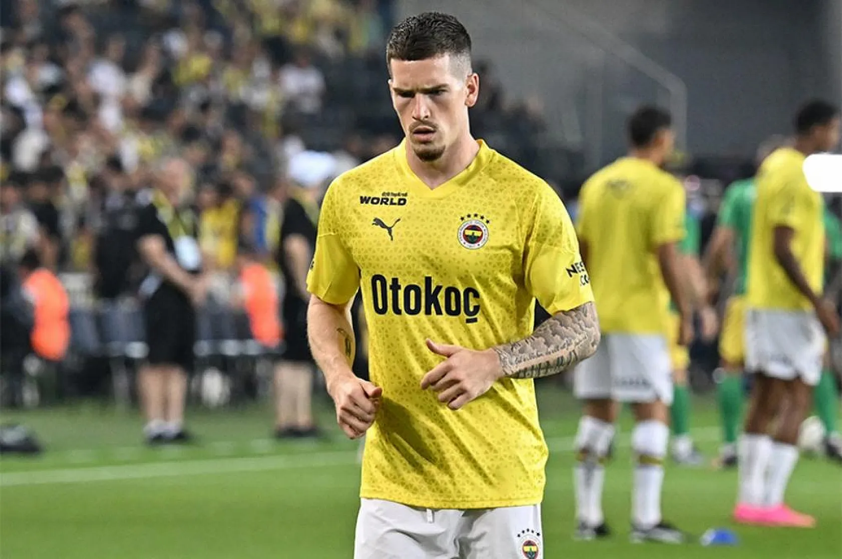 Fenerbahçeli yıldız isim Ryan Kent ayrılıyor mu? Fenerbahçe resmi hesabını takip etmiyor! Fotoğraf paylaşımı dahi yapmadı!