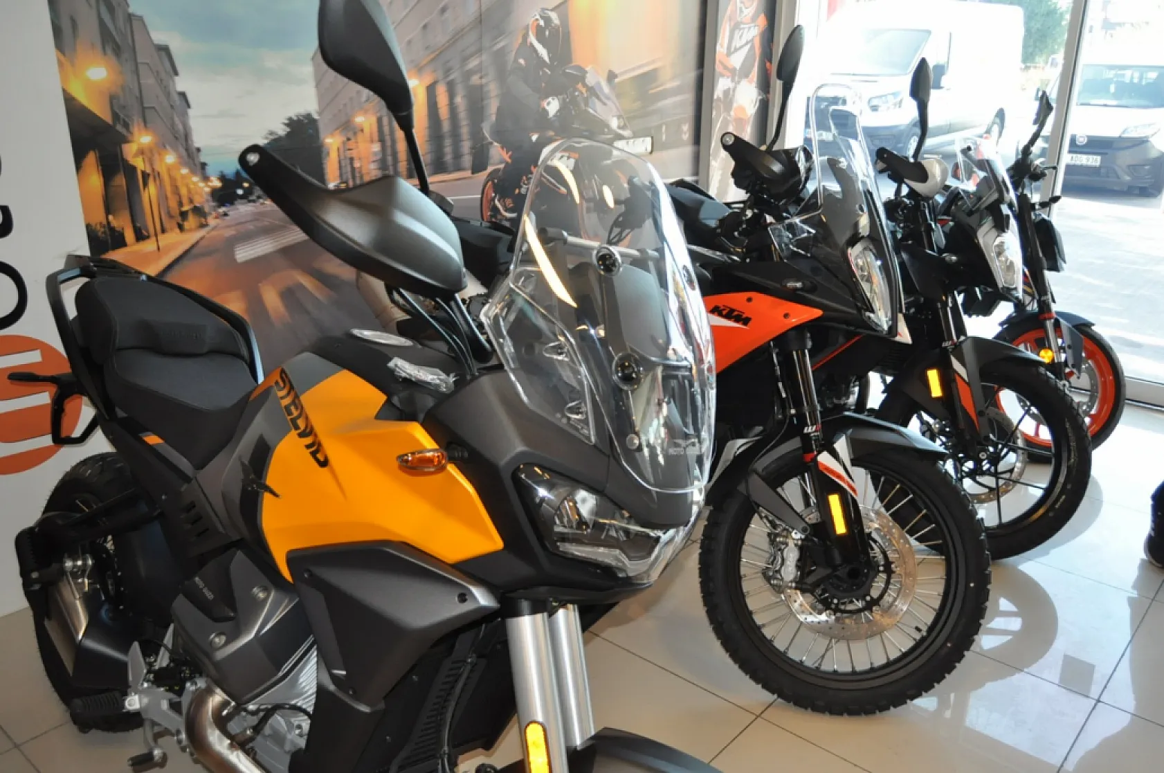 Fethiyeli Milli Motosikletçi Özdemir'den Motosiklet Alacaklara Uyarı: 2025'te Fiyatlar Yüzde 30 Artabilir