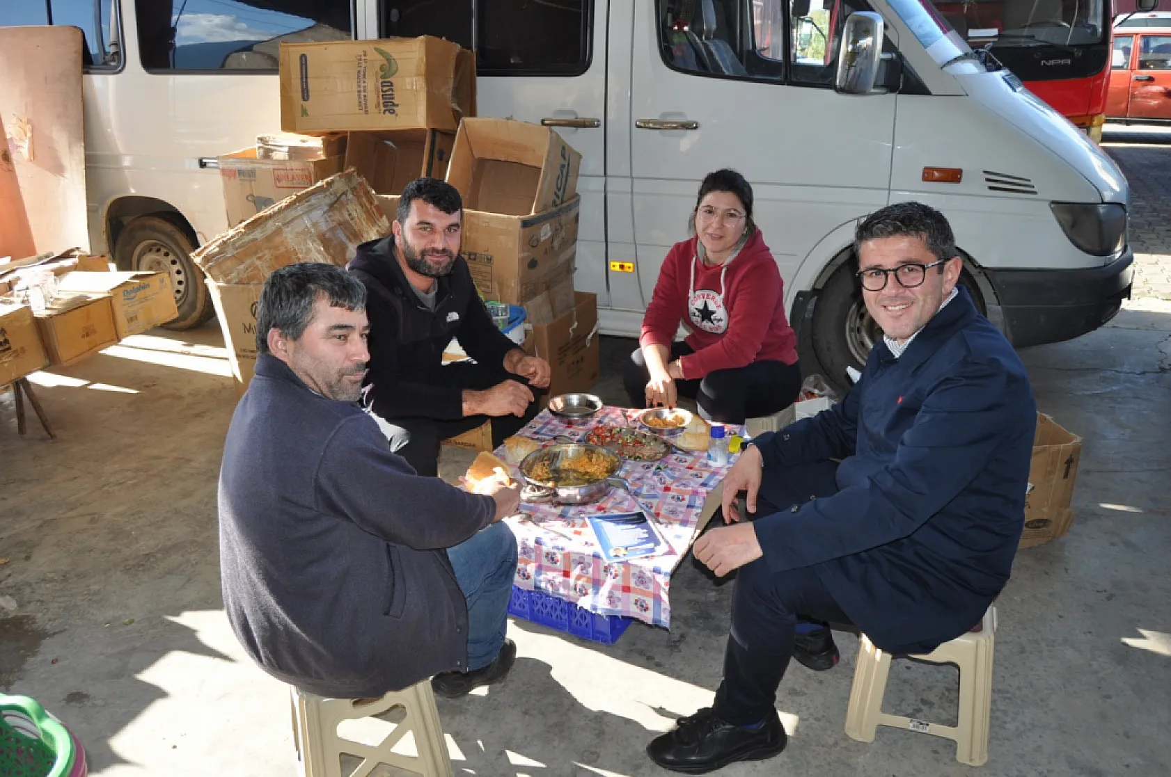 Aday Adayı Kökten, Çamköy Kapalı Pazaryeri'ni Ziyaret Etti