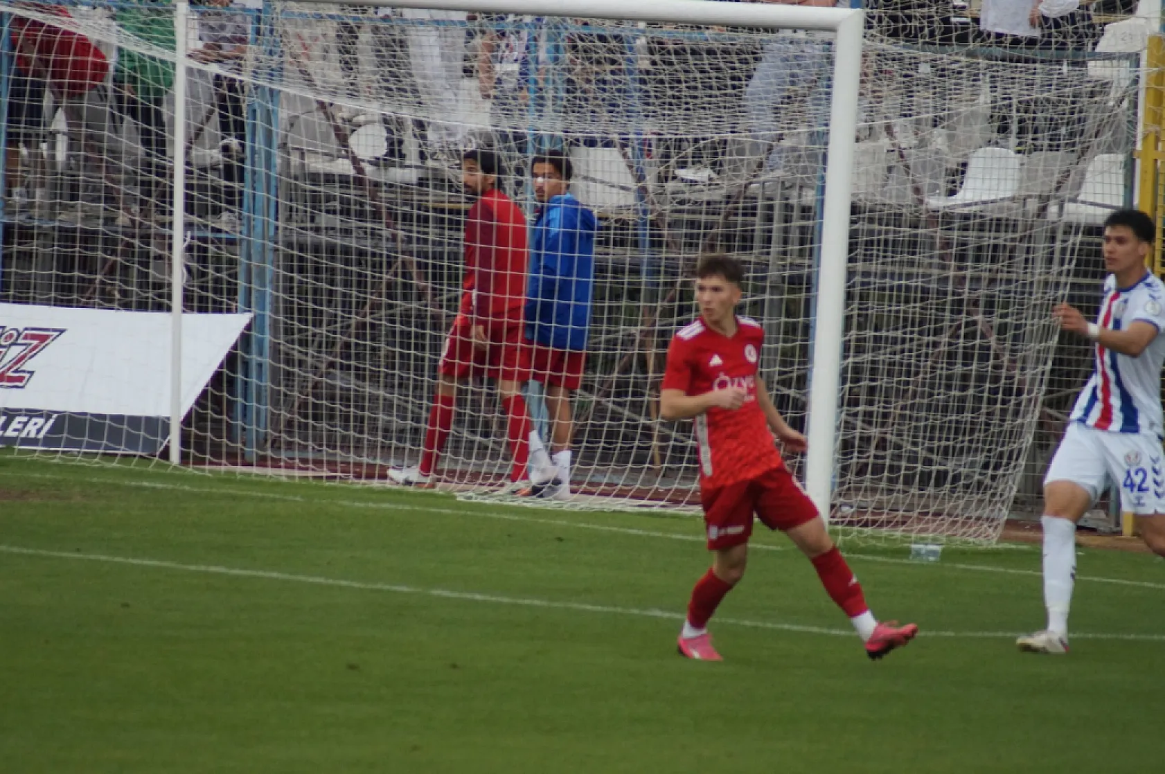 Fethiyespor'a evinde şok: 0-4