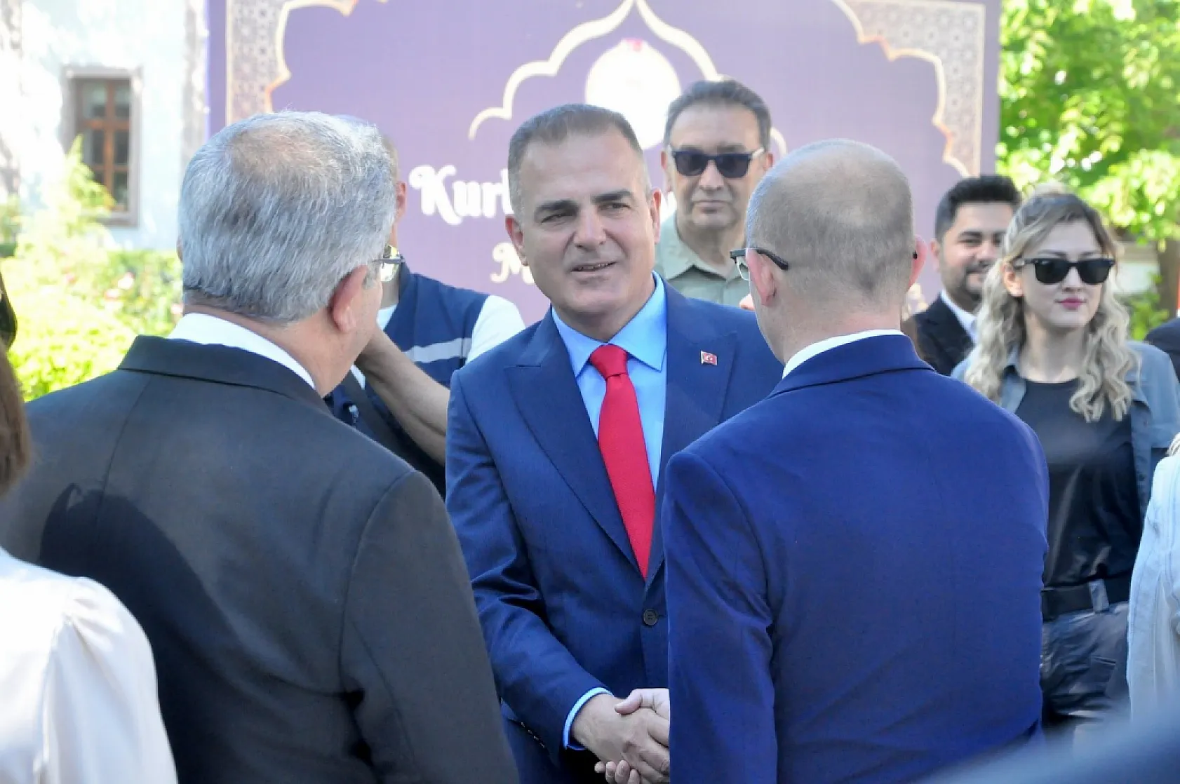 Muğla Valiliği bahçesinde geleneksel Bayramlaşma töreni düzenlendi