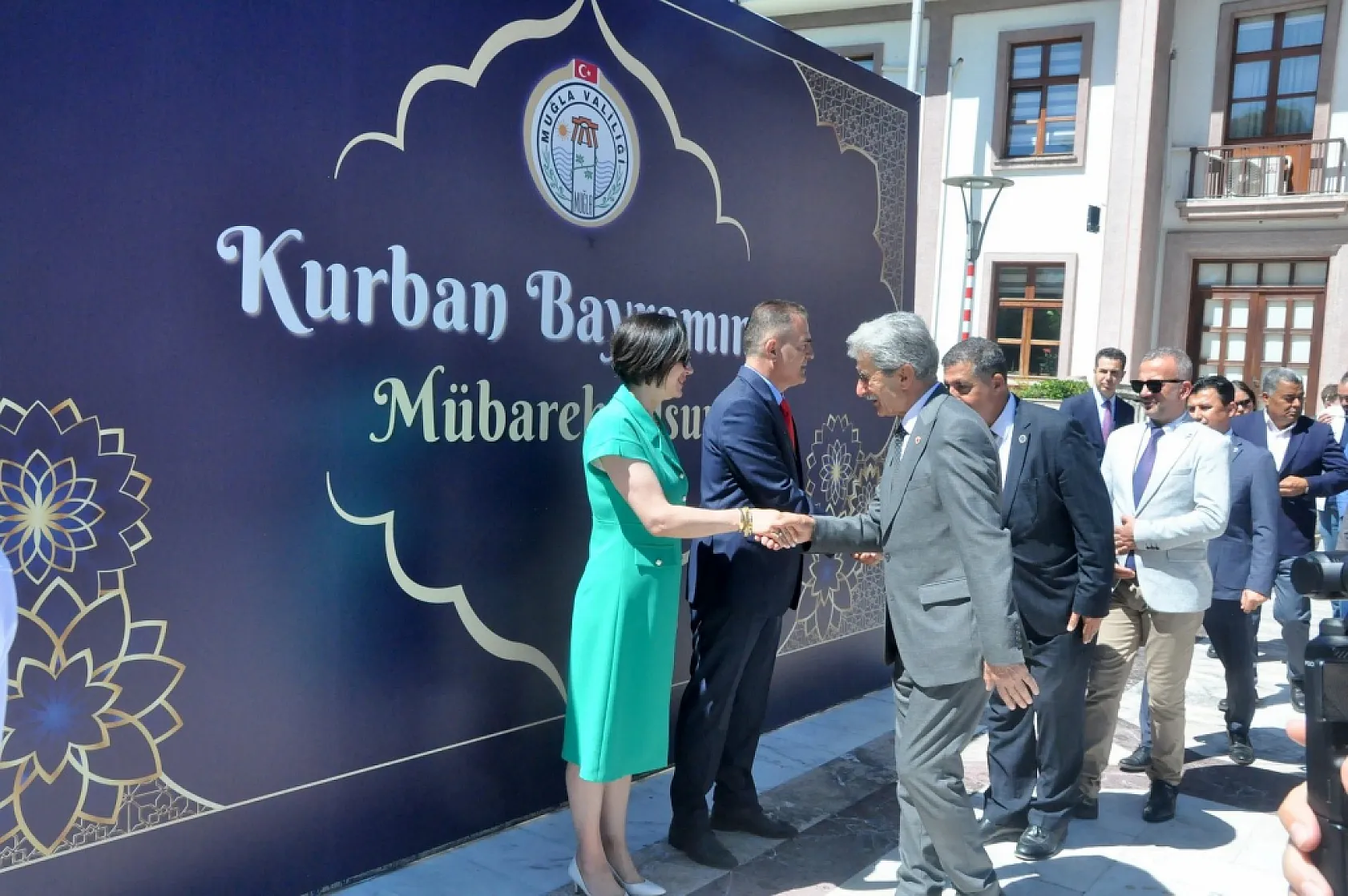 Muğla Valiliği bahçesinde geleneksel Bayramlaşma töreni düzenlendi