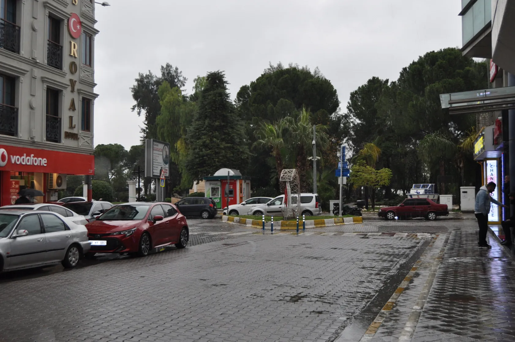 Fethiye güne yağışlı başladı