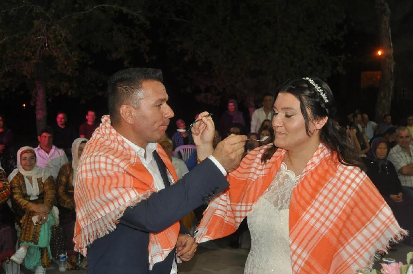Ulaş ve Gizem Dünya Evine Girdi