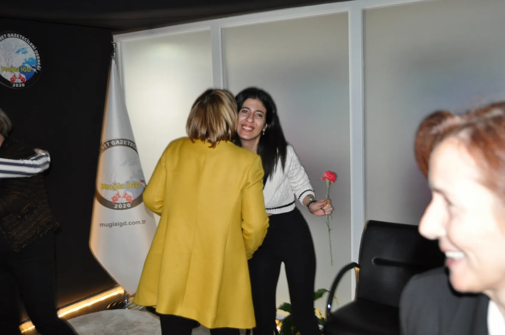 İyi Partili Kadınlar, Kadınlar gününde SED Medya'yı ziyaret ettiler