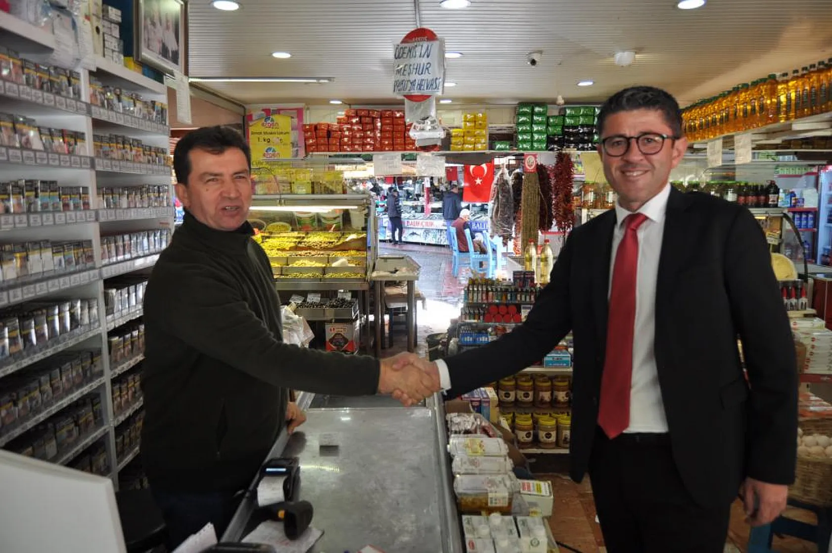Kökten Balık Pazarı Esnafını Ziyaret Etti