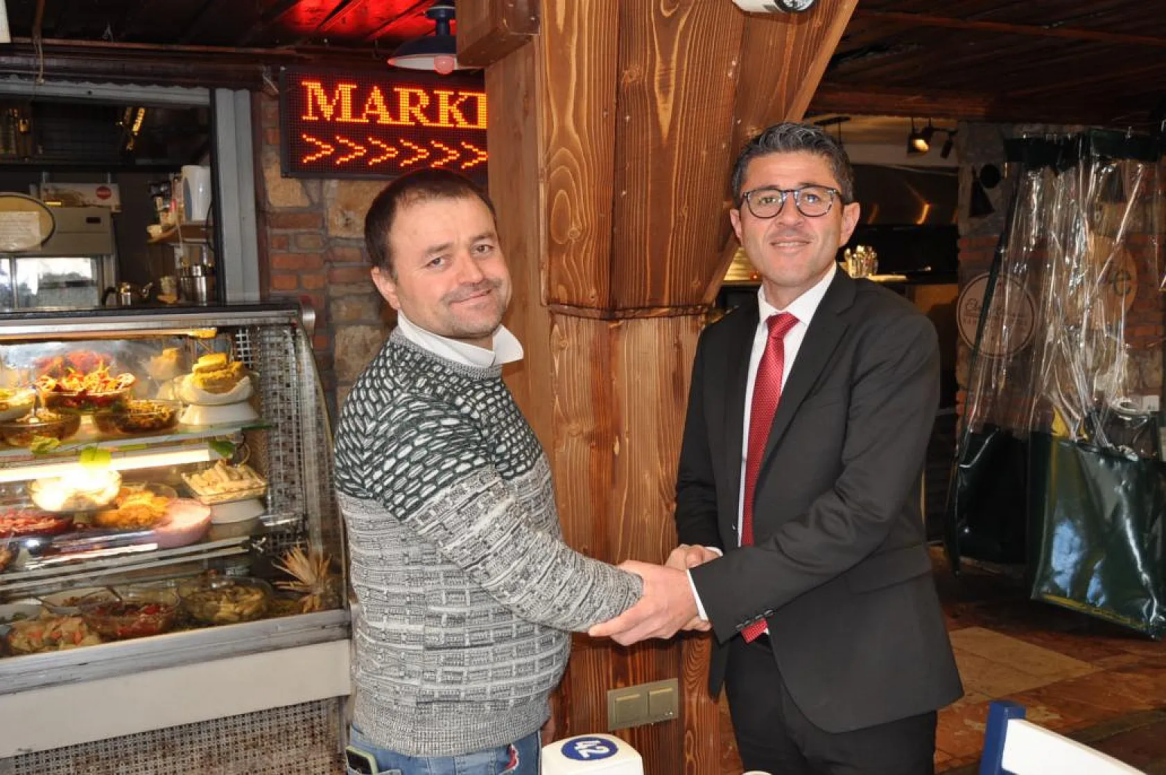 Kökten Balık Pazarı Esnafını Ziyaret Etti