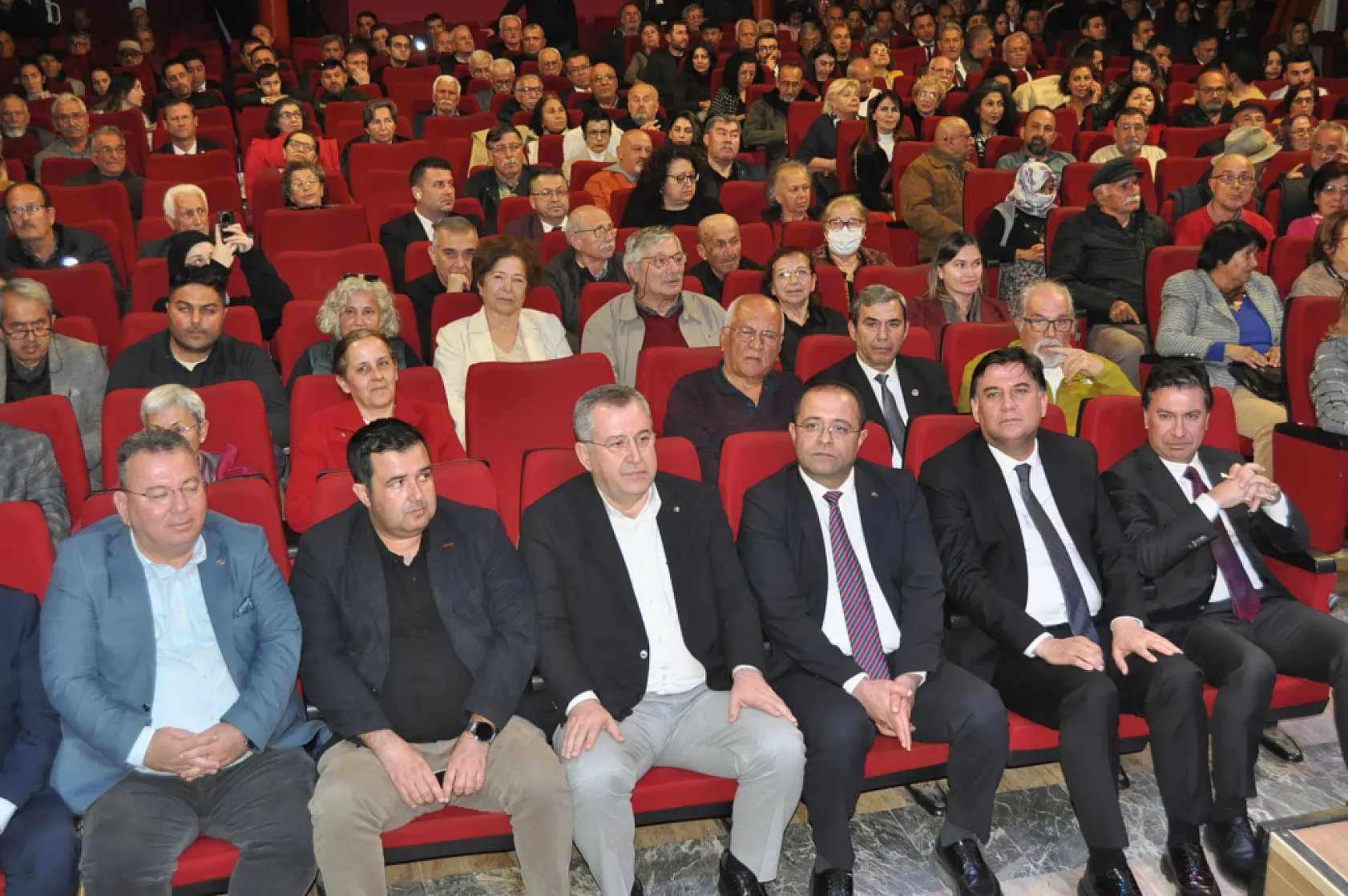 Fethiye'de 'Gün Batımı Söyleşileri' Etkinliği Gerçekleştirildi