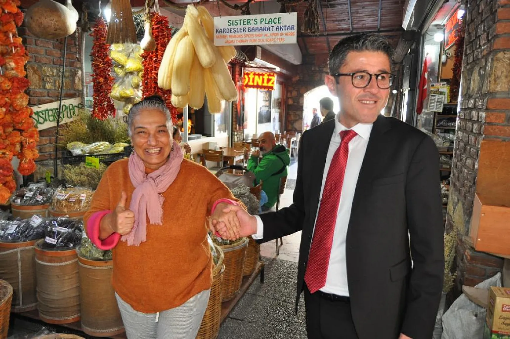 Kökten Balık Pazarı Esnafını Ziyaret Etti
