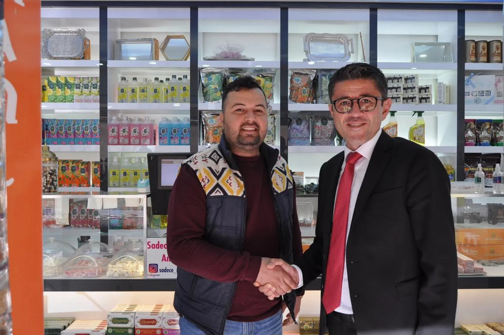 Kökten Balık Pazarı Esnafını Ziyaret Etti