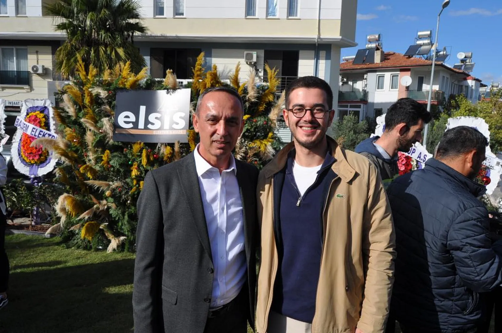 Elsis Aydınlatma Aksesuar Mağazası Fethiye'de hizmete açıldı