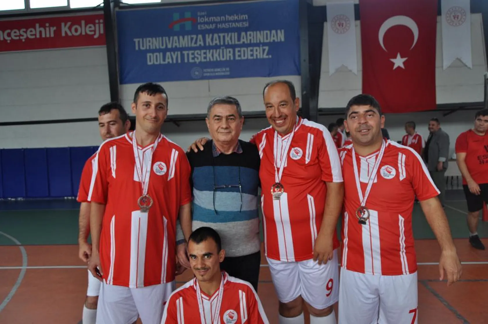 Fethiye'de Engelli Bireyler 'Engelsiz Fileler' Etkinliğinde Voleybol Oynadı  