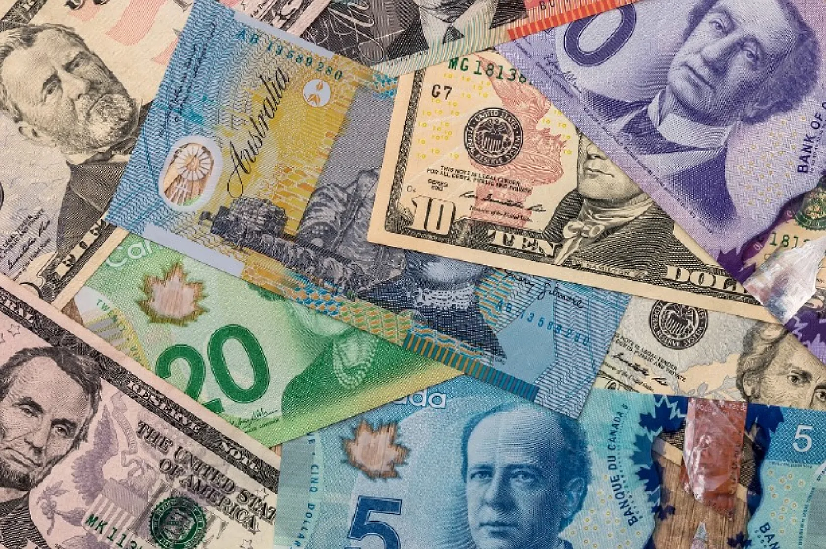 Döviz Kurlarında Son Durum: 18 Mayıs 2024 Güncel Dolar, Euro, Sterlin ve İsviçre Frangı Kurları