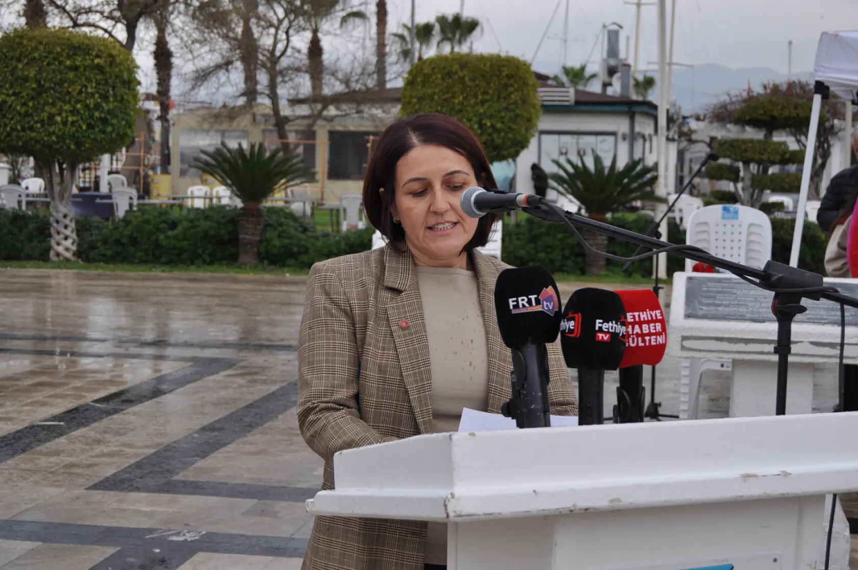 Fethiye Beşkaza Meydanı'nda 8 Mart Dünya Kadınlar Günü Kutlandı