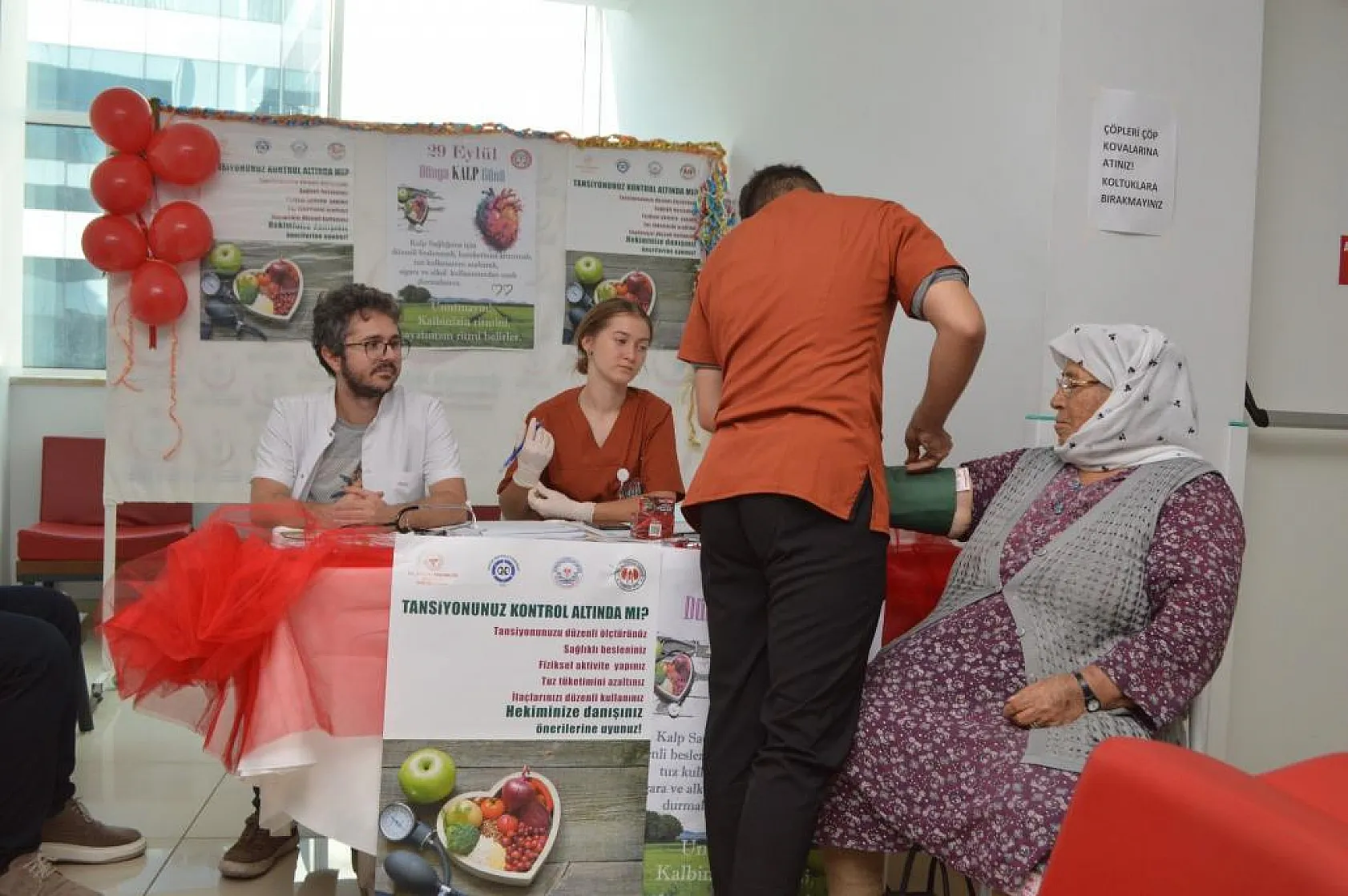 Dünya Kalp Günü'nde vatandaşlar bilgilendirildi
