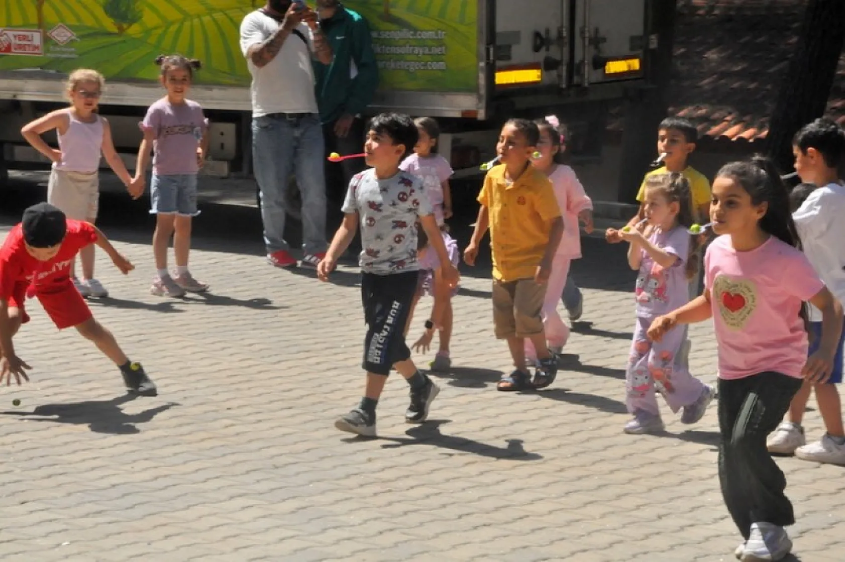 Menteşe'de hem piknik yaptılar hem yarıştılar