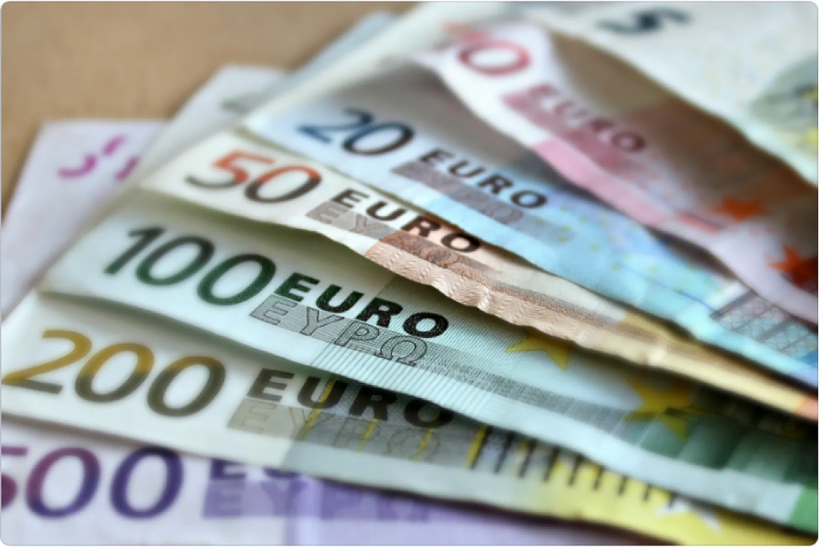 Ekonomi Dikiş Tutmuyor: Kur Tekrar Hareketlenmeye Başladı