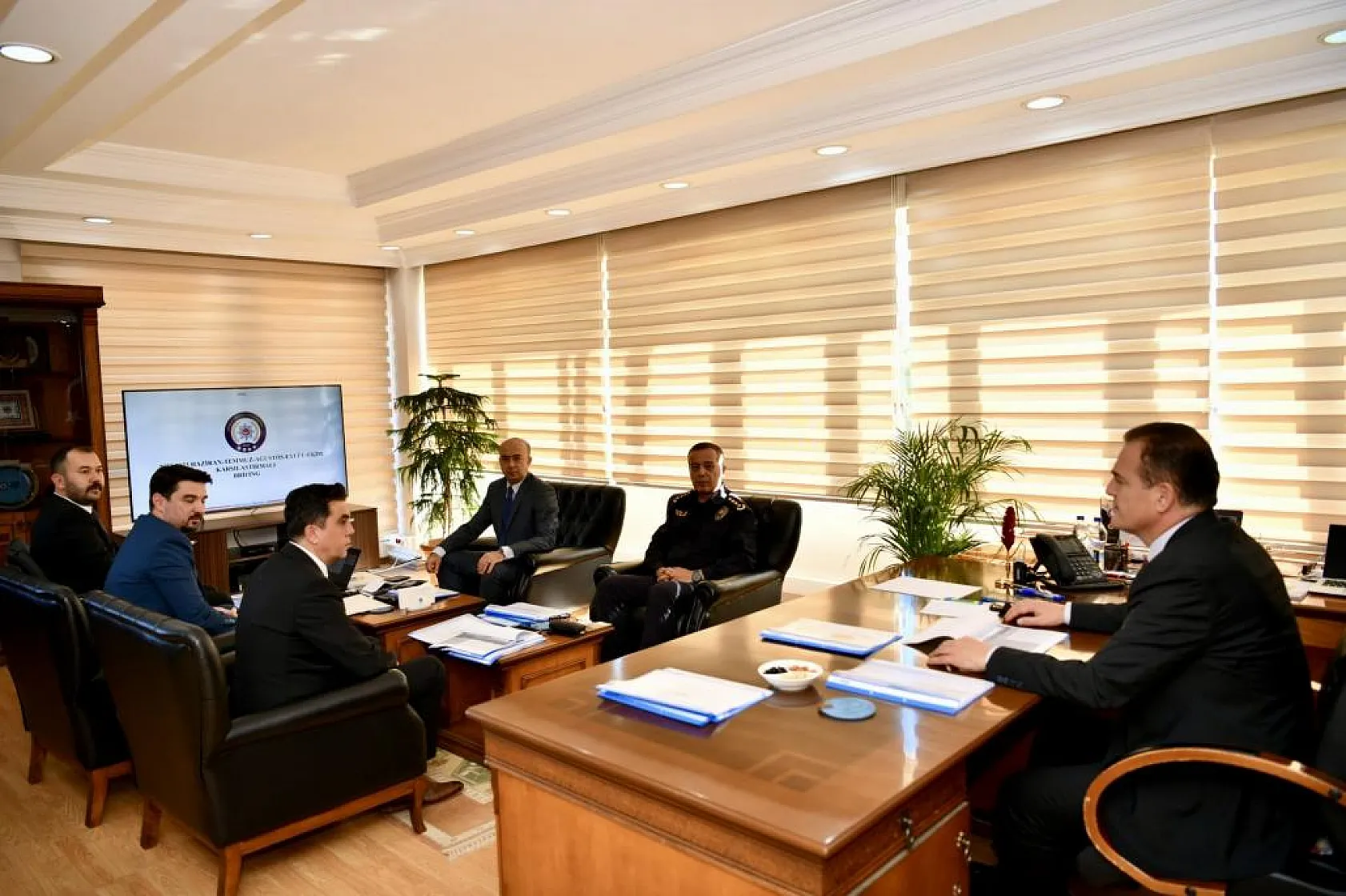 Vali Akbıyık'tan Muğla Emniyet Müdürüne Ziyaret
