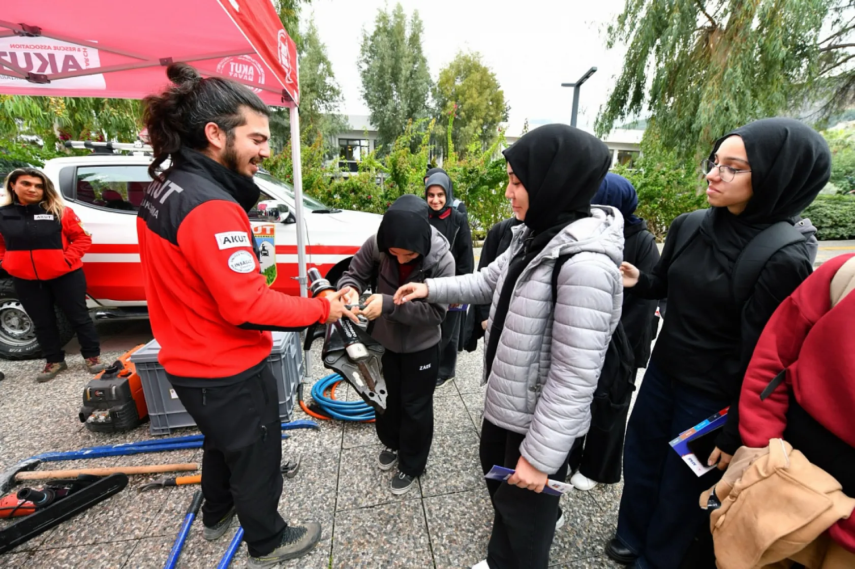 Fethiye'de öğrencilere ve kursiyerlere afet farkındalık eğitimi