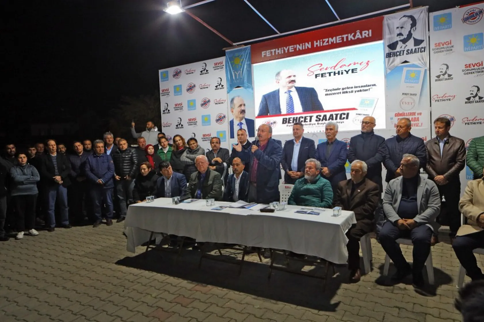 Saatcı 'Bugün Tesisi Kapatanlar Yarın Seçimi Kaybedince Kendilerini Belediyeye Kilitler'