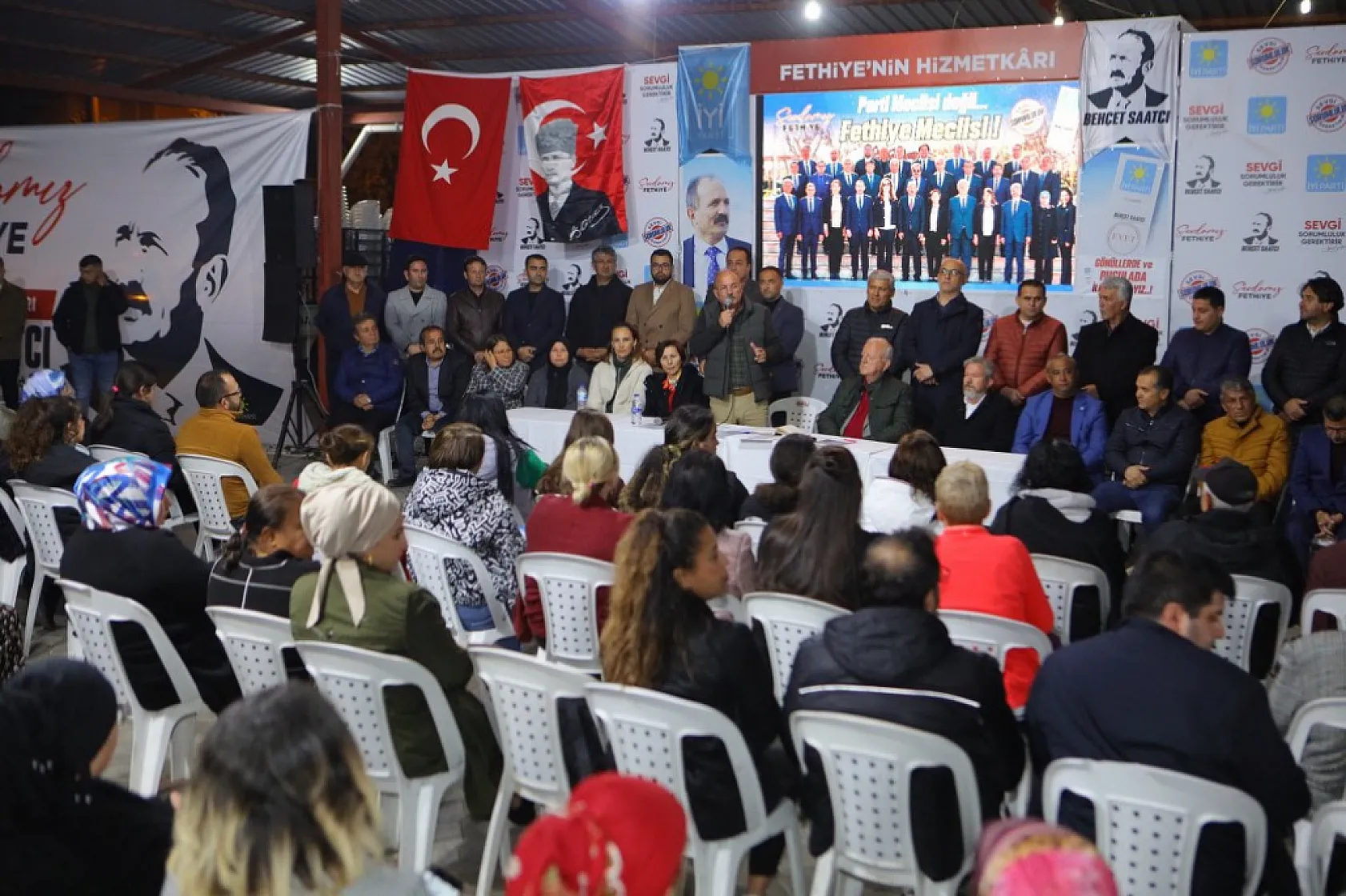 Saatcı, 'Sizin Yaptığınız Parklar Bizim Fethibey Parkı'nın Zekatı Olur'