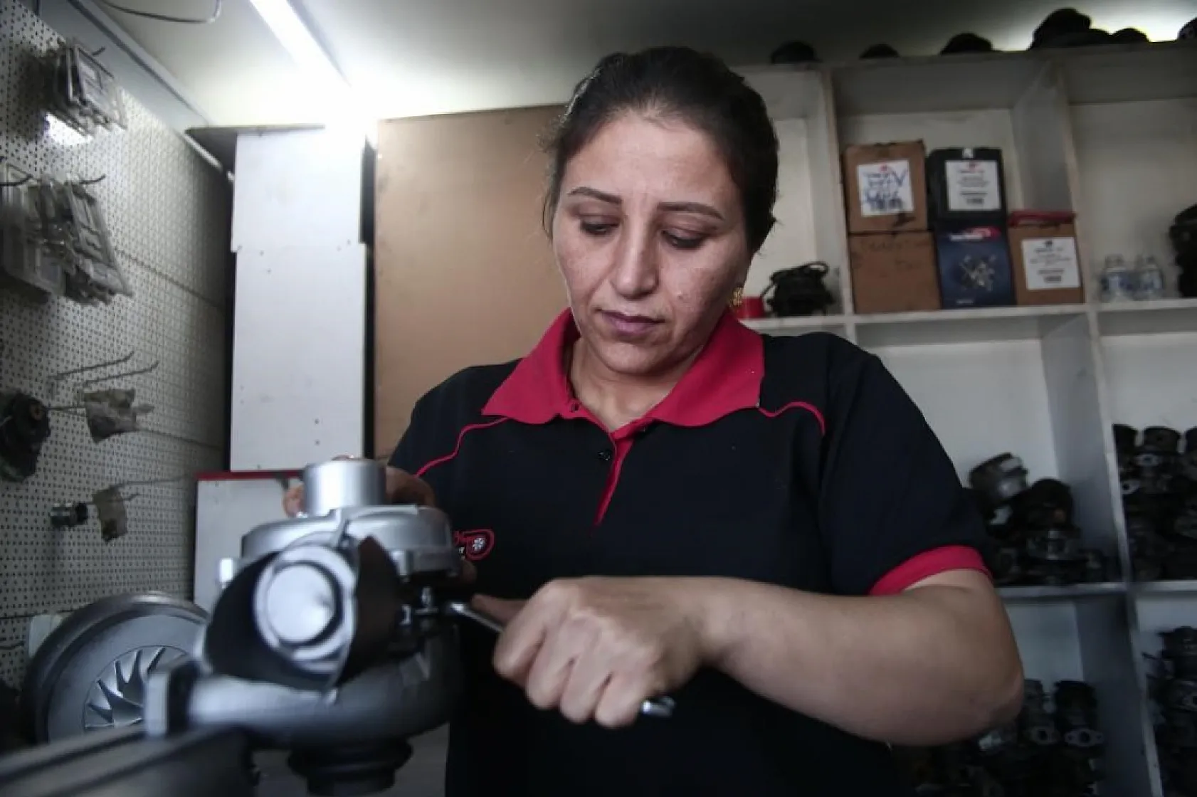 Sanayinin gülü Turbocu Aynur Usta dikkat çekiyor!