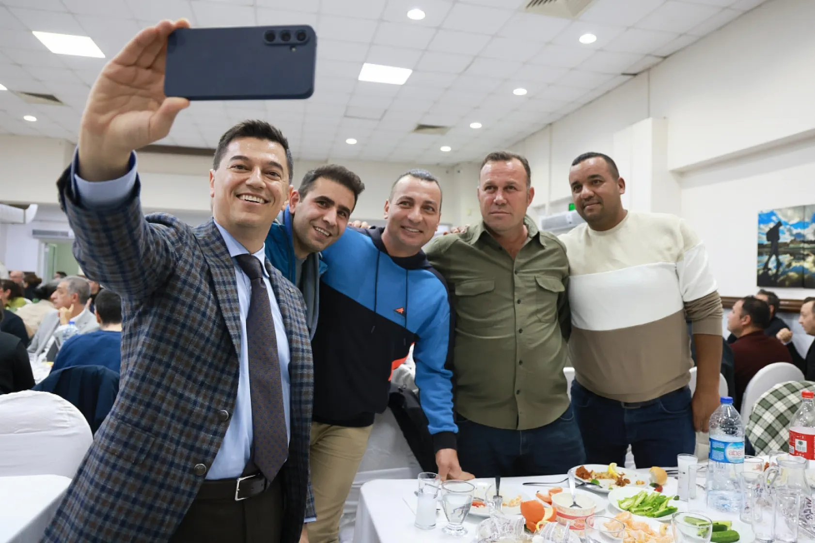 Marmaris Belediyesi personeli yeni yıl yemeğinde buluştu
