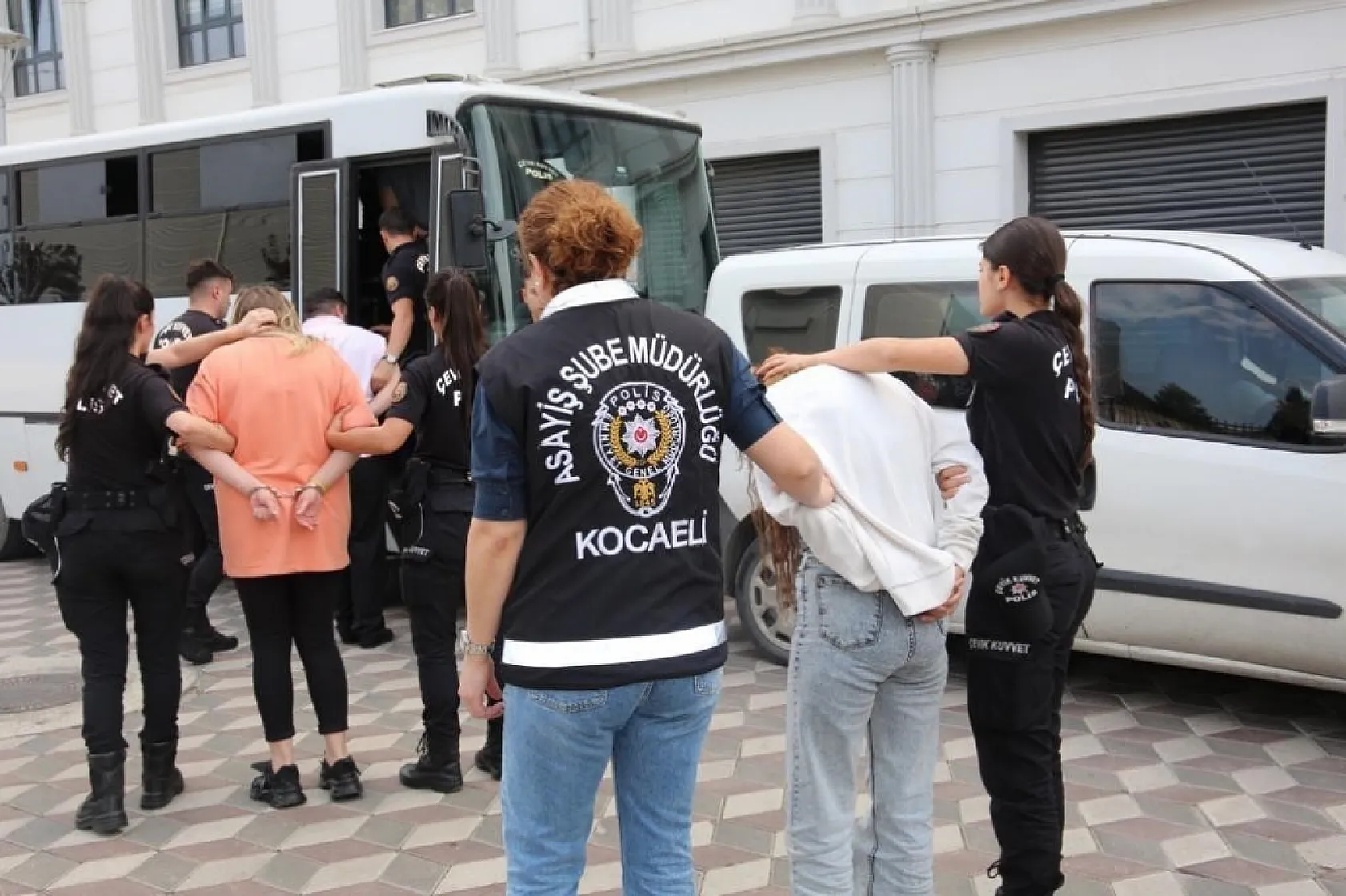 Kavgayı ayırmaya gelen arkadaşını kazara öldürmüştü: 40 yıl 11 ay hapse çarptırıldı