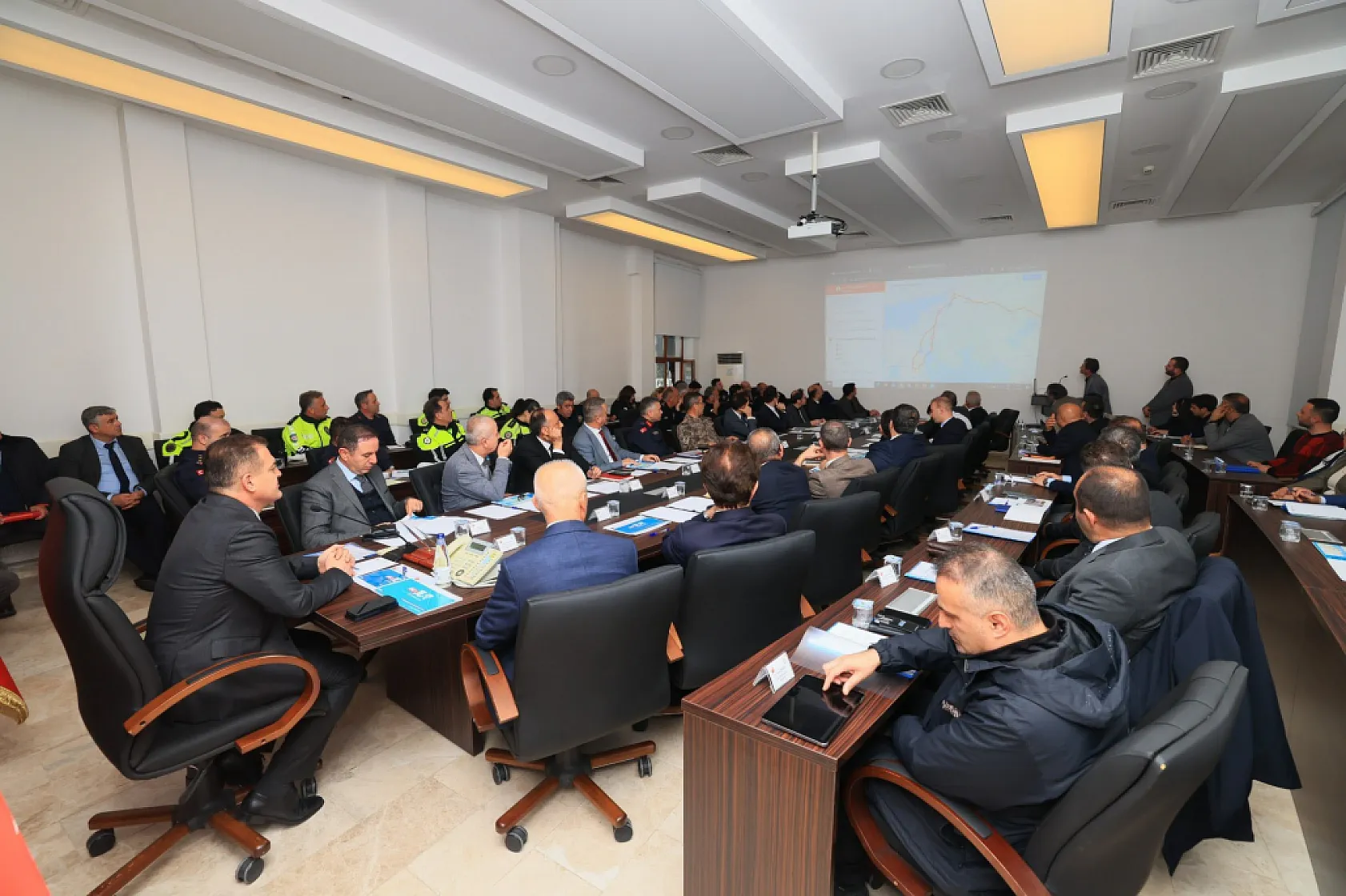 Muğla'da 60. Cumhurbaşkanlığı Türkiye Bisiklet Turu hazırlık toplantısı yapıldı