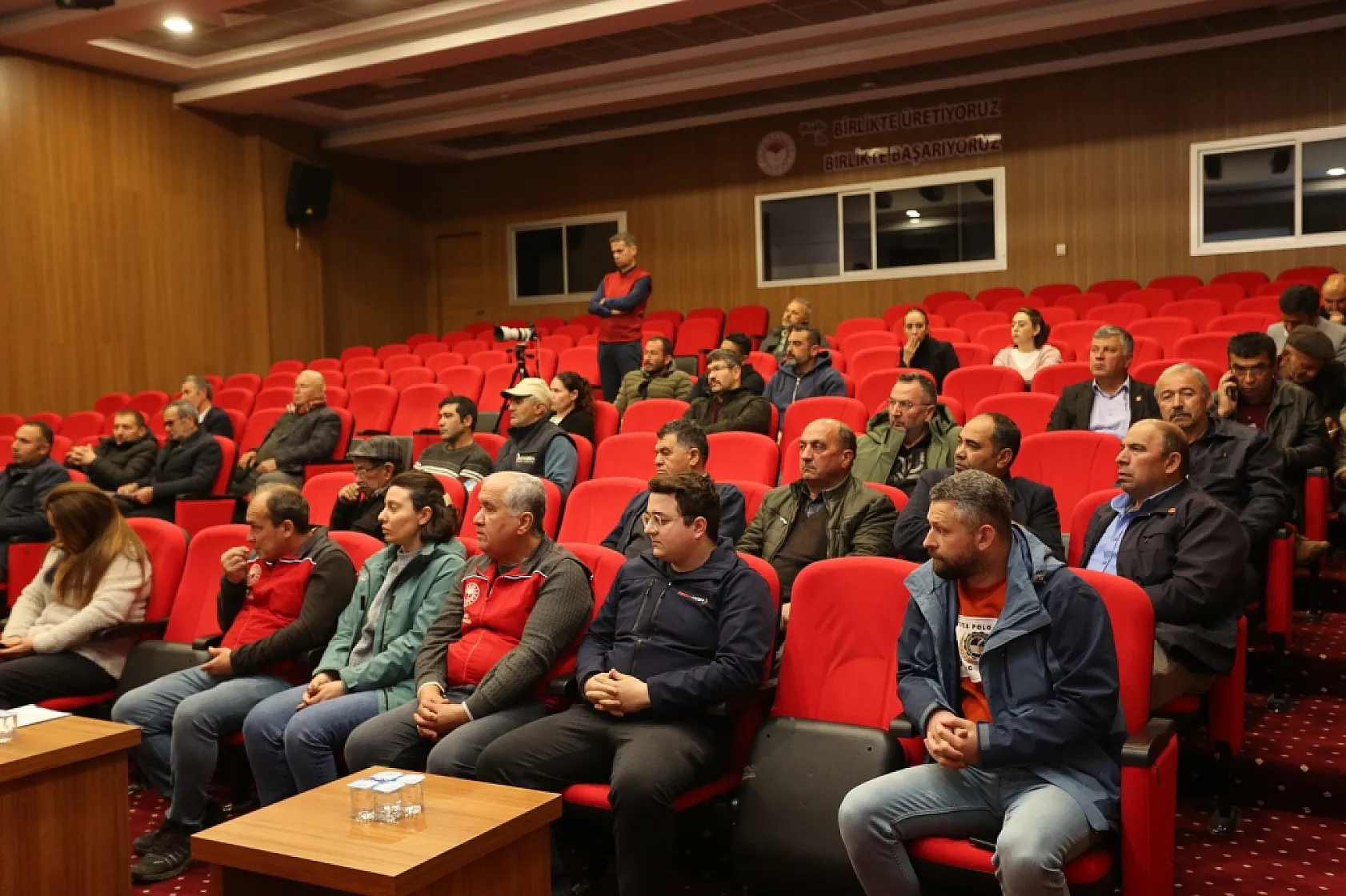 Muğla'da üreticilere sorgum sudan otu tohumu desteği