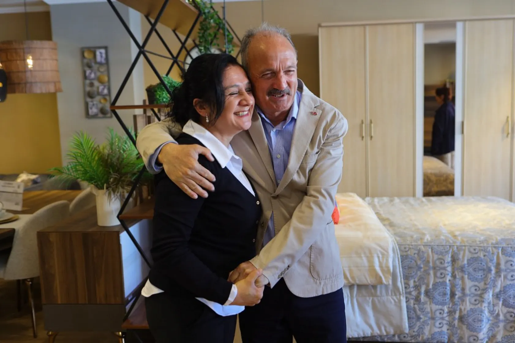 Esnaftan Behçet Saatcı'ya Büyük İlgi