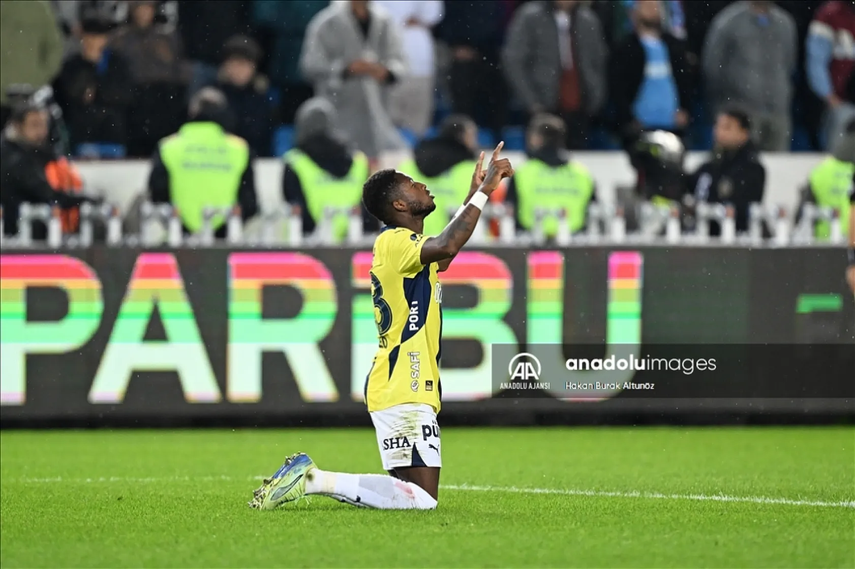 Fenerbahçe, kritik Trabzonspor deplasmanından galibiyetle dönüyor