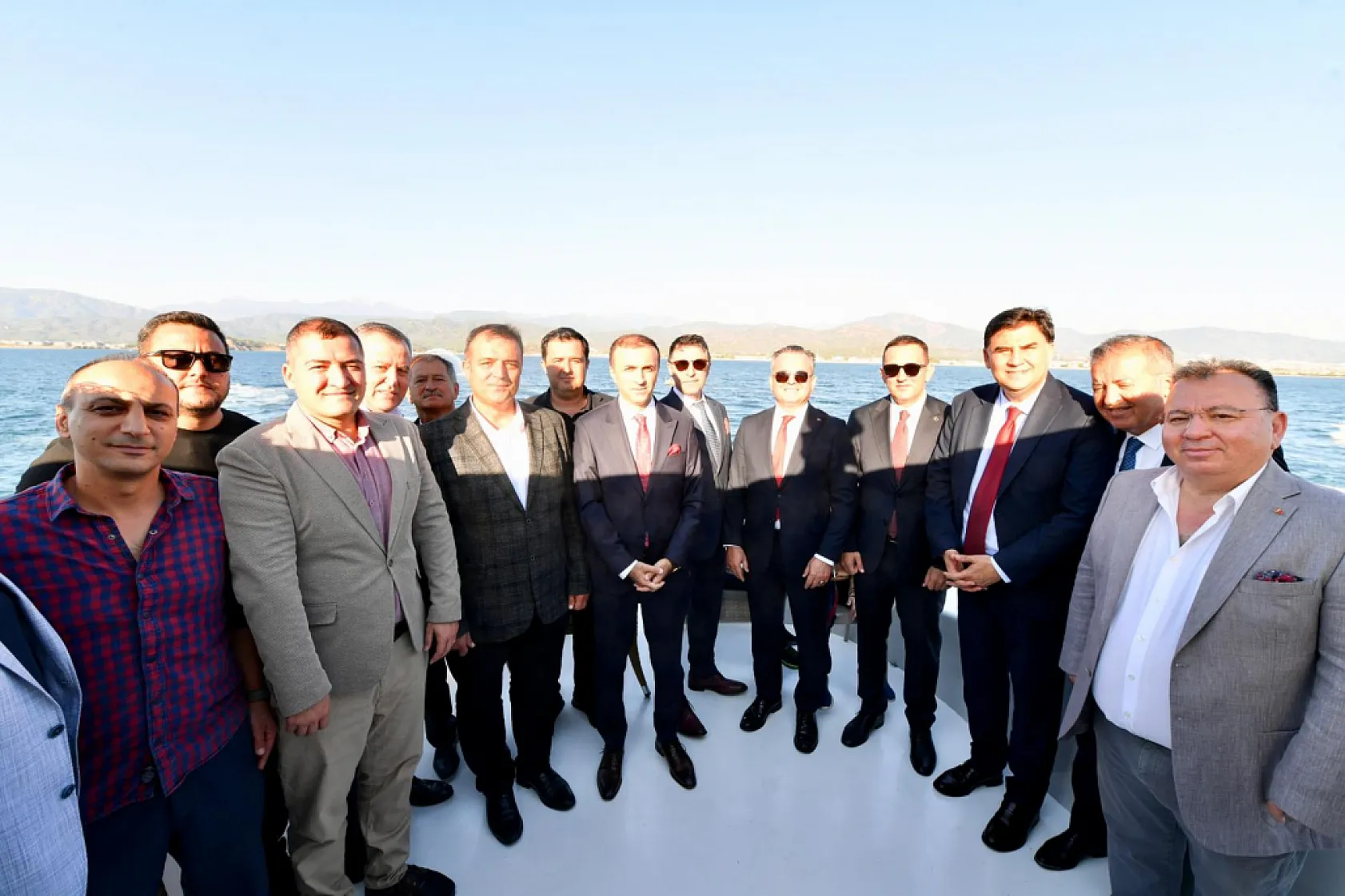 Cumhuriyet Coşkusu Fethiye Körfezi'nde dalga dalga yayıldı