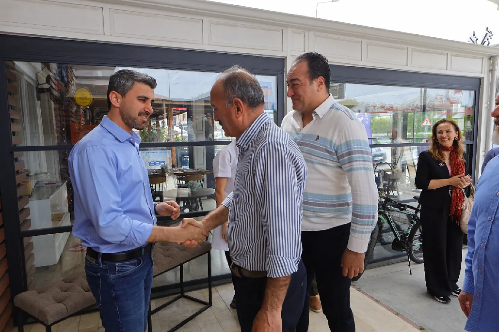 Esnaftan Saatcı'ya Sıcak Karşılama