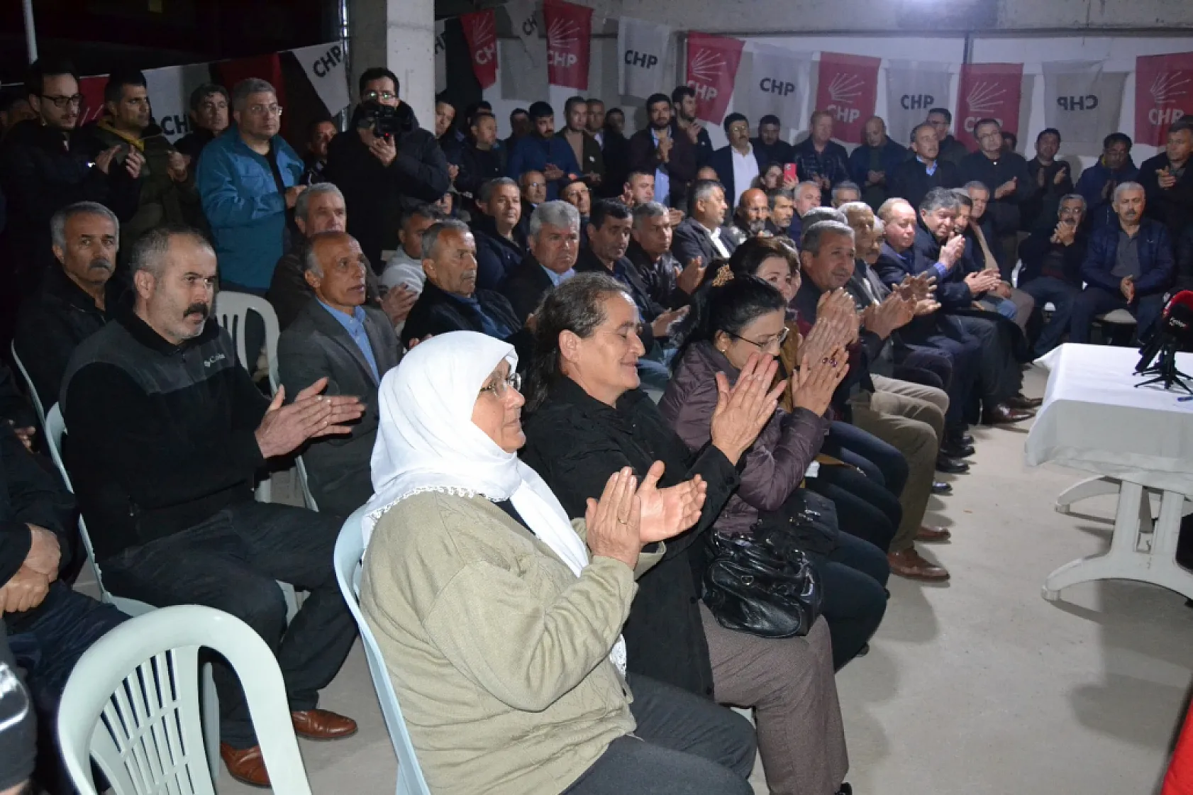 CHP'li Adaylar Seydikemer'de Partililerle Buluştu 