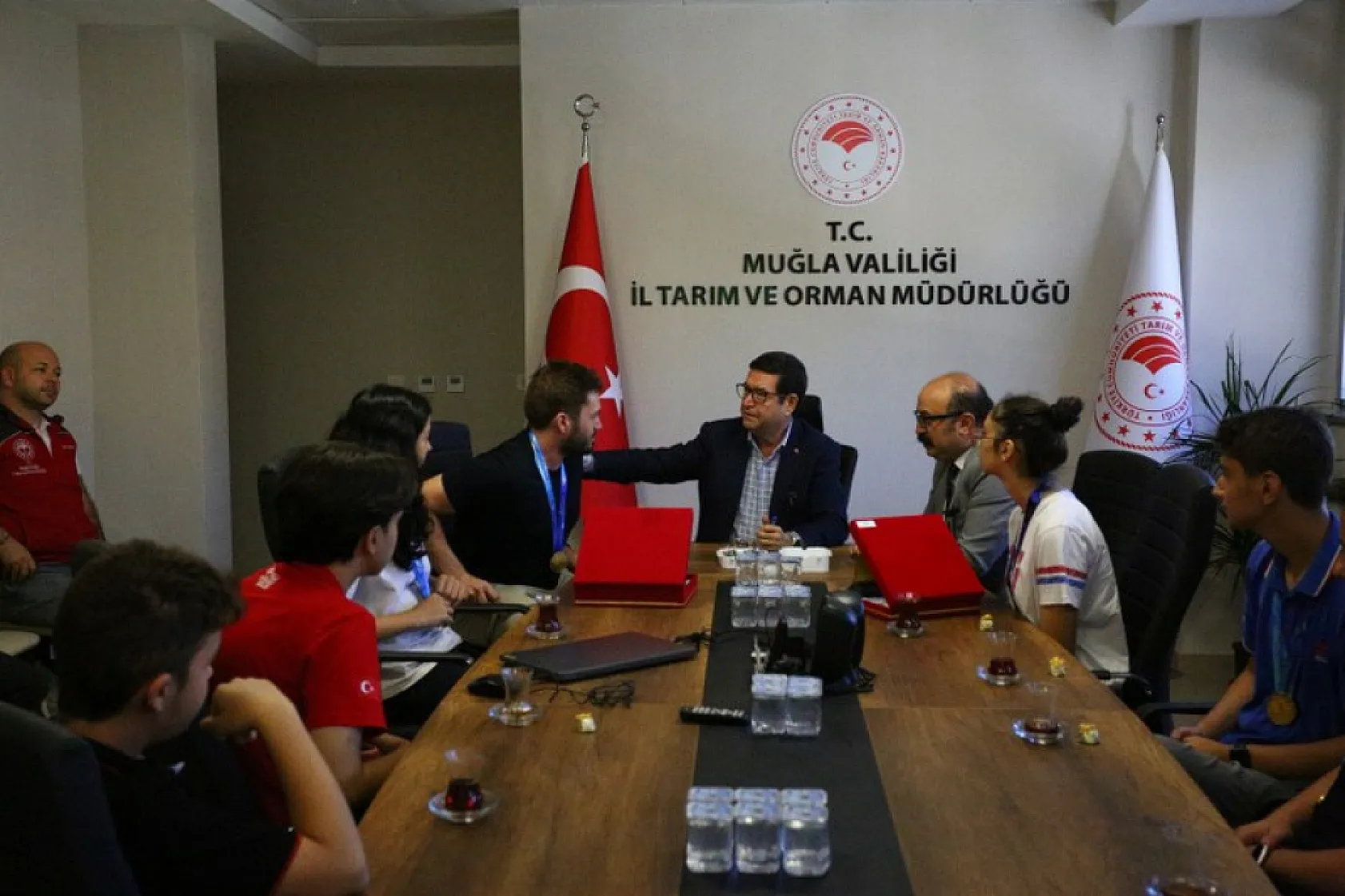 TEKNOFEST 2024'te Ödül Alan Milaslı Gençler'den Saylak'a Ziyaret