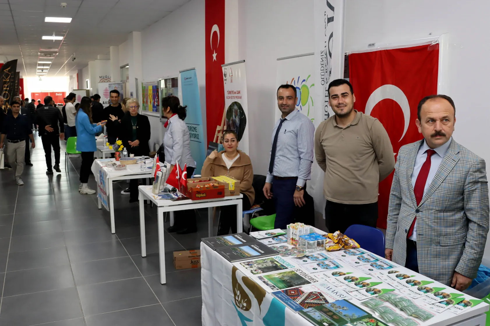 Fethiye'de Turizm Sektörü Öğrencilerle Buluştu