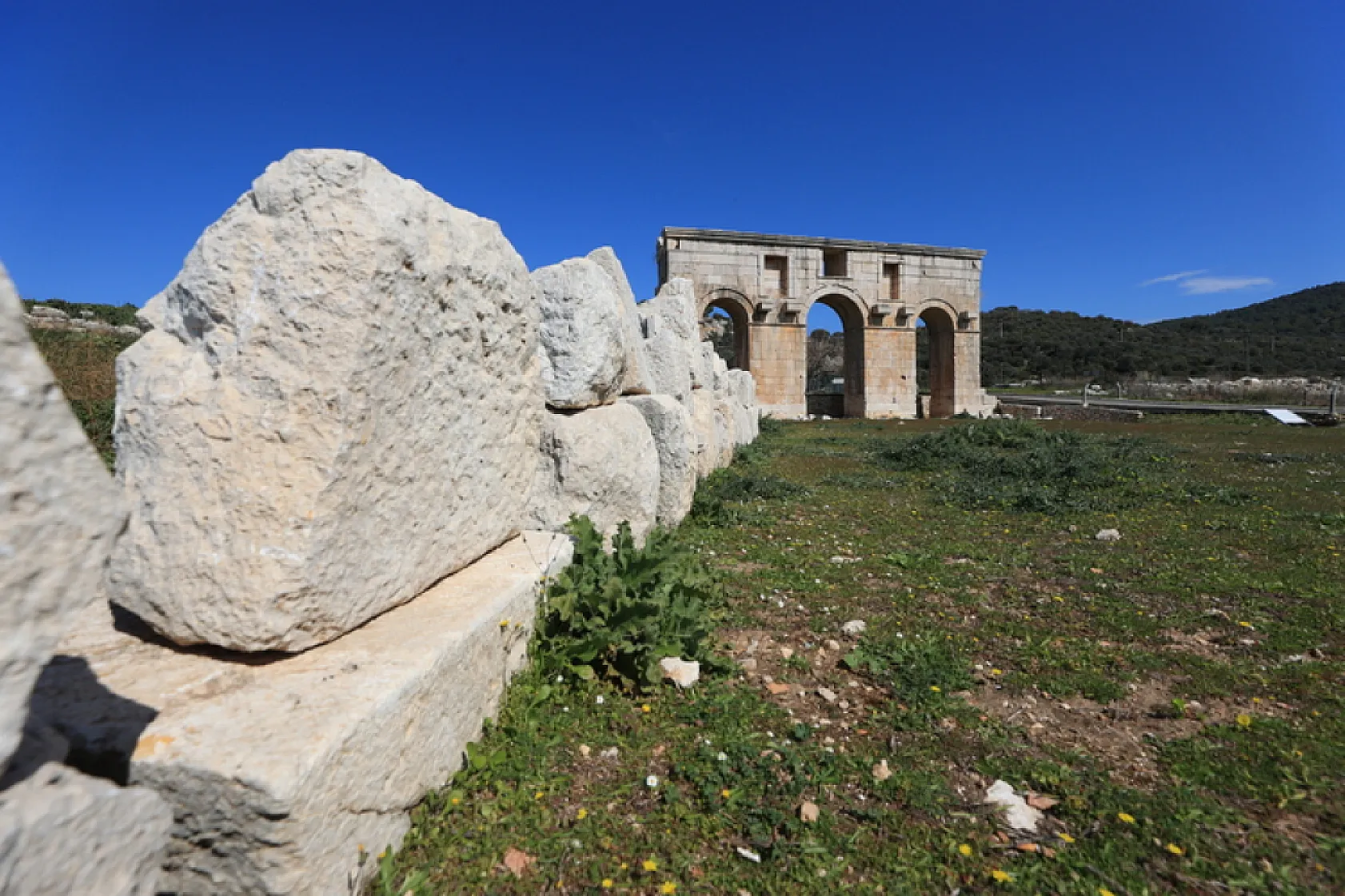 Patara'nın simgesi kent kapısından yüzyıllar sonra yeniden su akacak