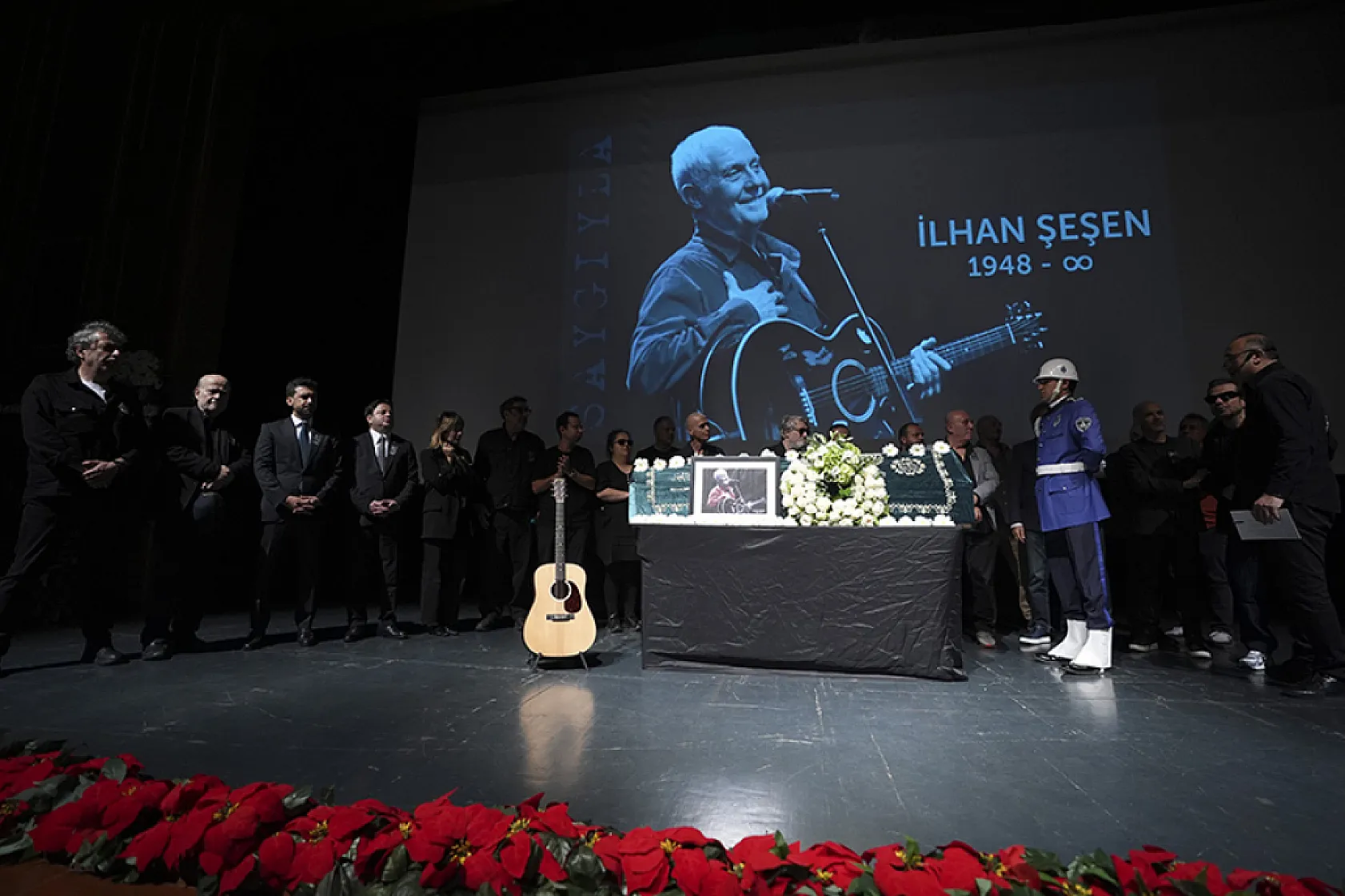 Usta sanatçı İlhan Şeşen son yolculuğuna uğurlandı