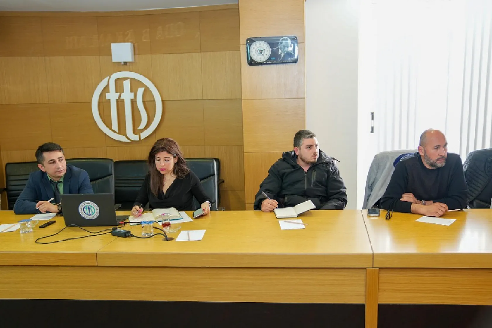 Fethiye'de Araç Kiralama Yönetmeliği Taslağı Değerlendirildi