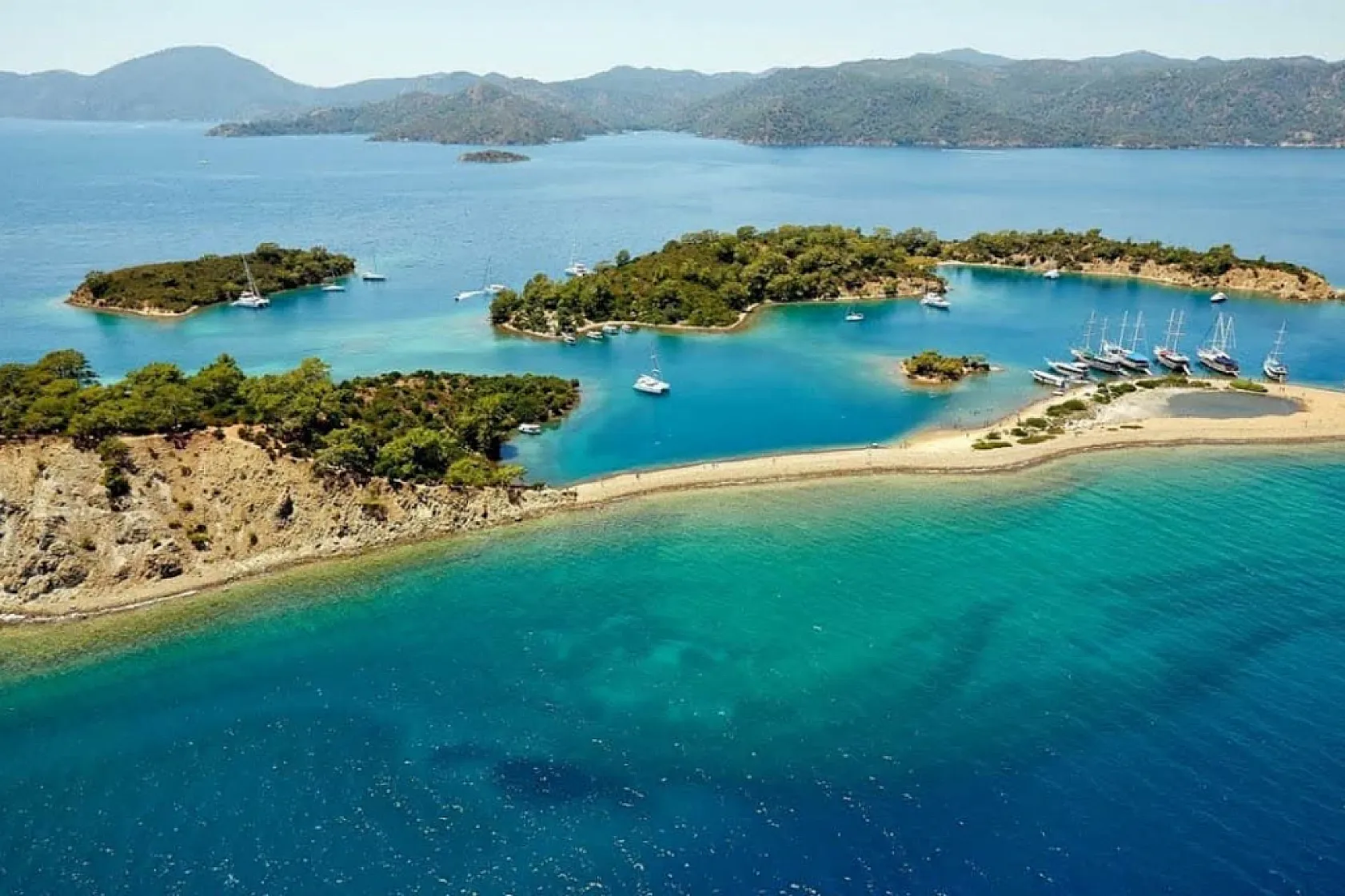 12 Adalar Tekne Turu: Fethiye'nin turkuaz sularında unutulmaz bir gün 