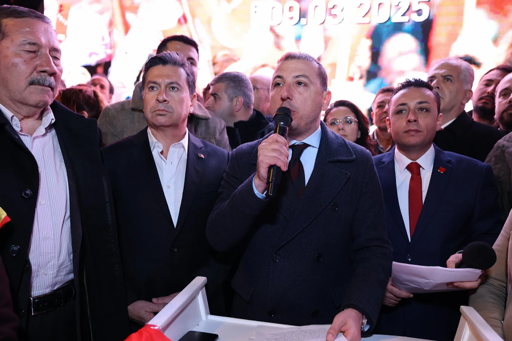 CHP Muğla İl Başkanı'ndan demokrasi nöbeti çağrısı